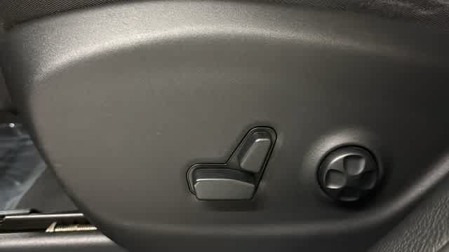 Used 2021 Jeep Cherokee Latitude Lux FWD image 14