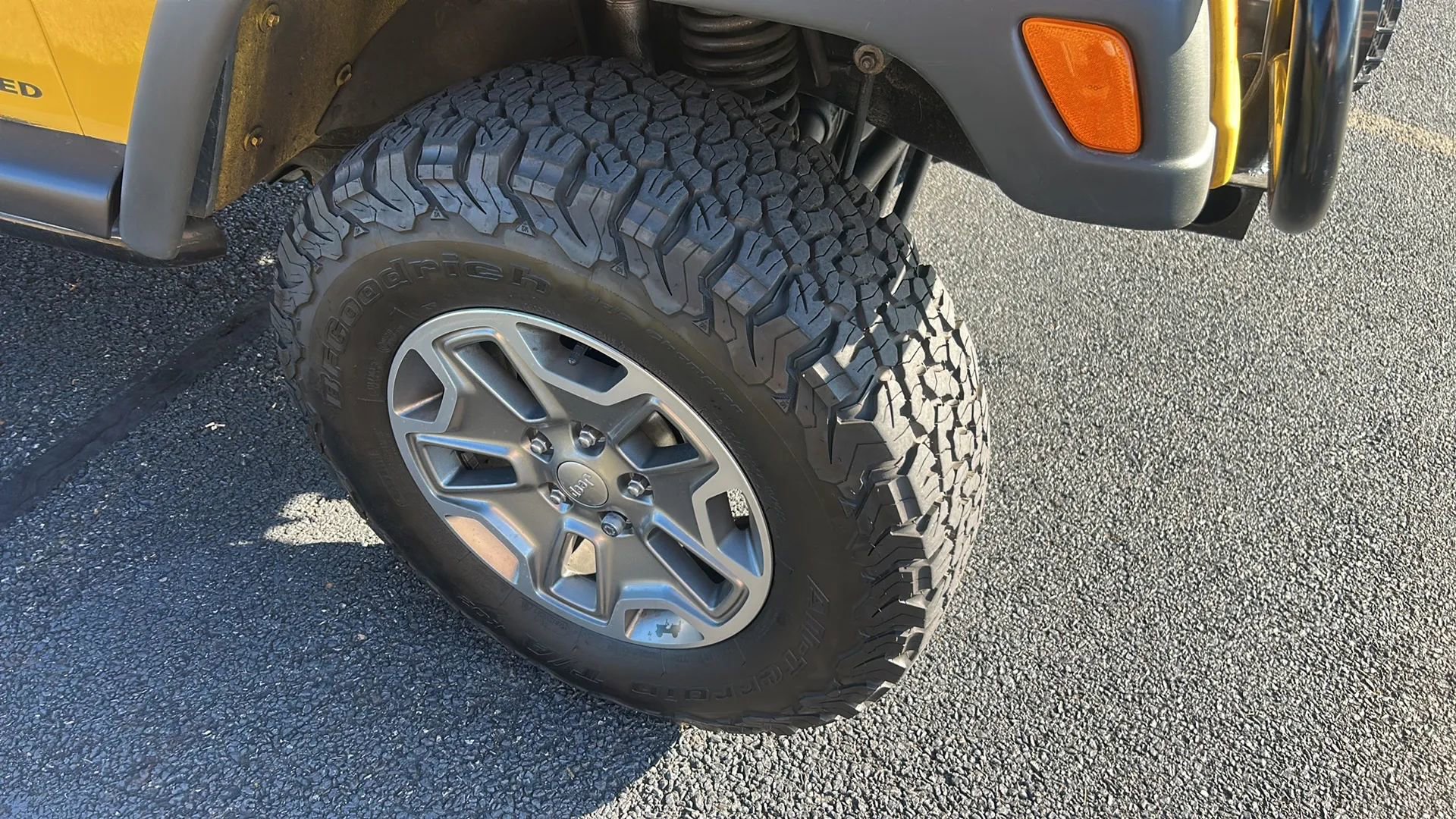 Used 2004 Jeep Wrangler 4WD image 24