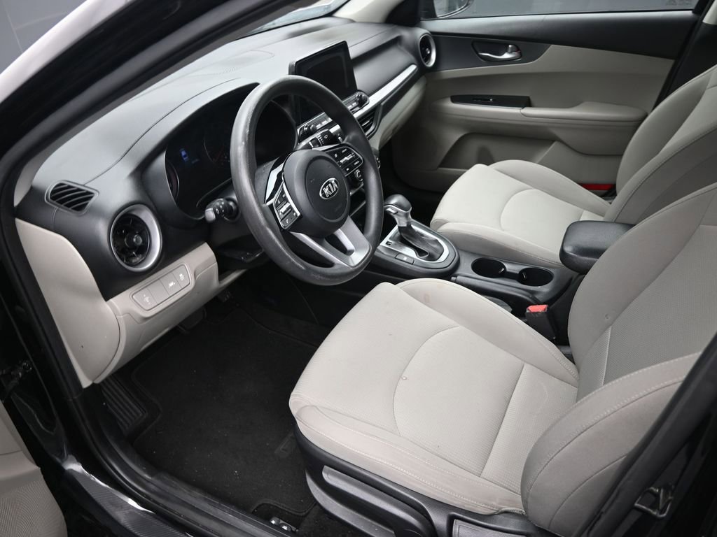 Used 2021 Kia Forte LXS image 12
