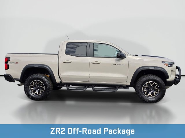 New 2026 Chevrolet Colorado ZR2 w/ Off-Road Front Bumper Package AWD/4WD image 7