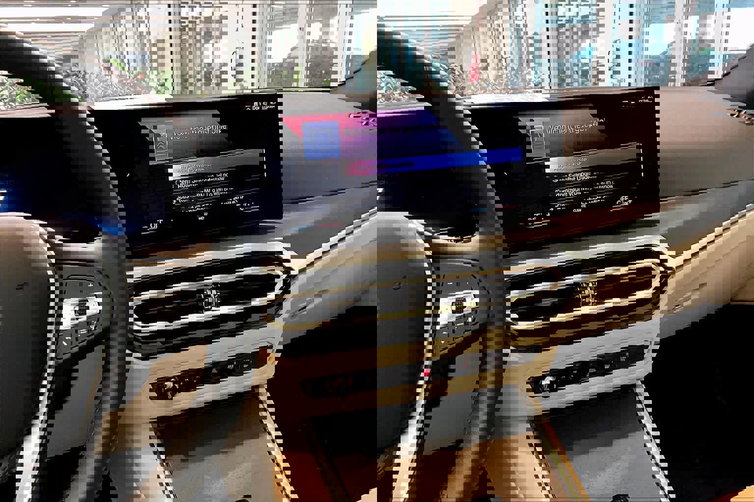 Used 2023 BMW i4 eDrive35 w/ Premium Package image 6