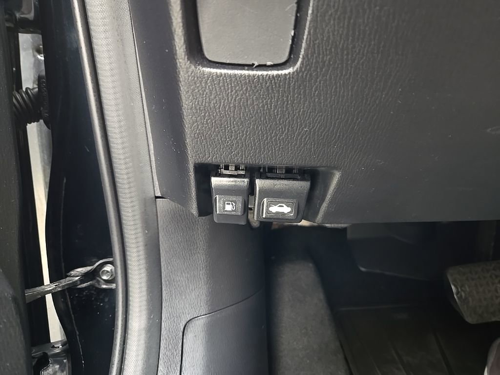 Used 2018 MAZDA MAZDA3 Touring image 20