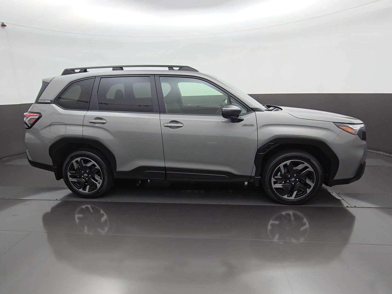 Used 2025 Subaru Forester Premium AWD/4WD image 11