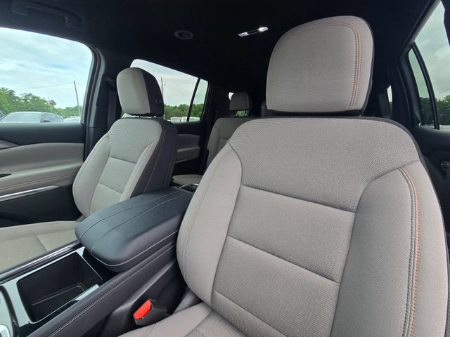 Used 2025 Chevrolet Traverse LT w/ LPO, Floor Liner Package FWD image 24