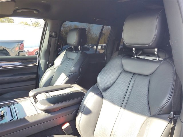 Used 2022 Jeep Wagoneer Series II image 16