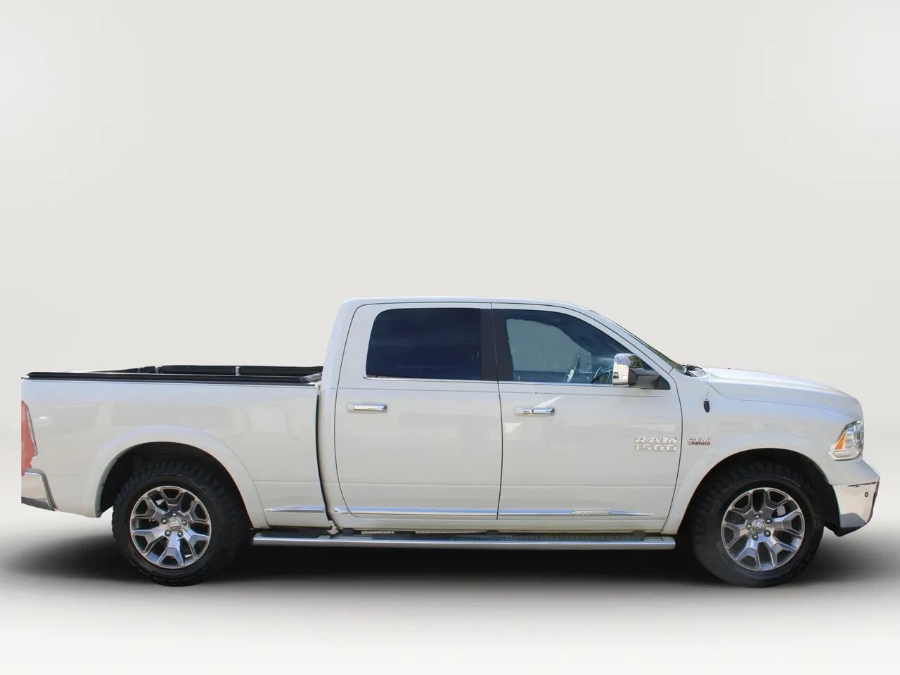 Used 2017 RAM 1500 Limited AWD/4WD image 12