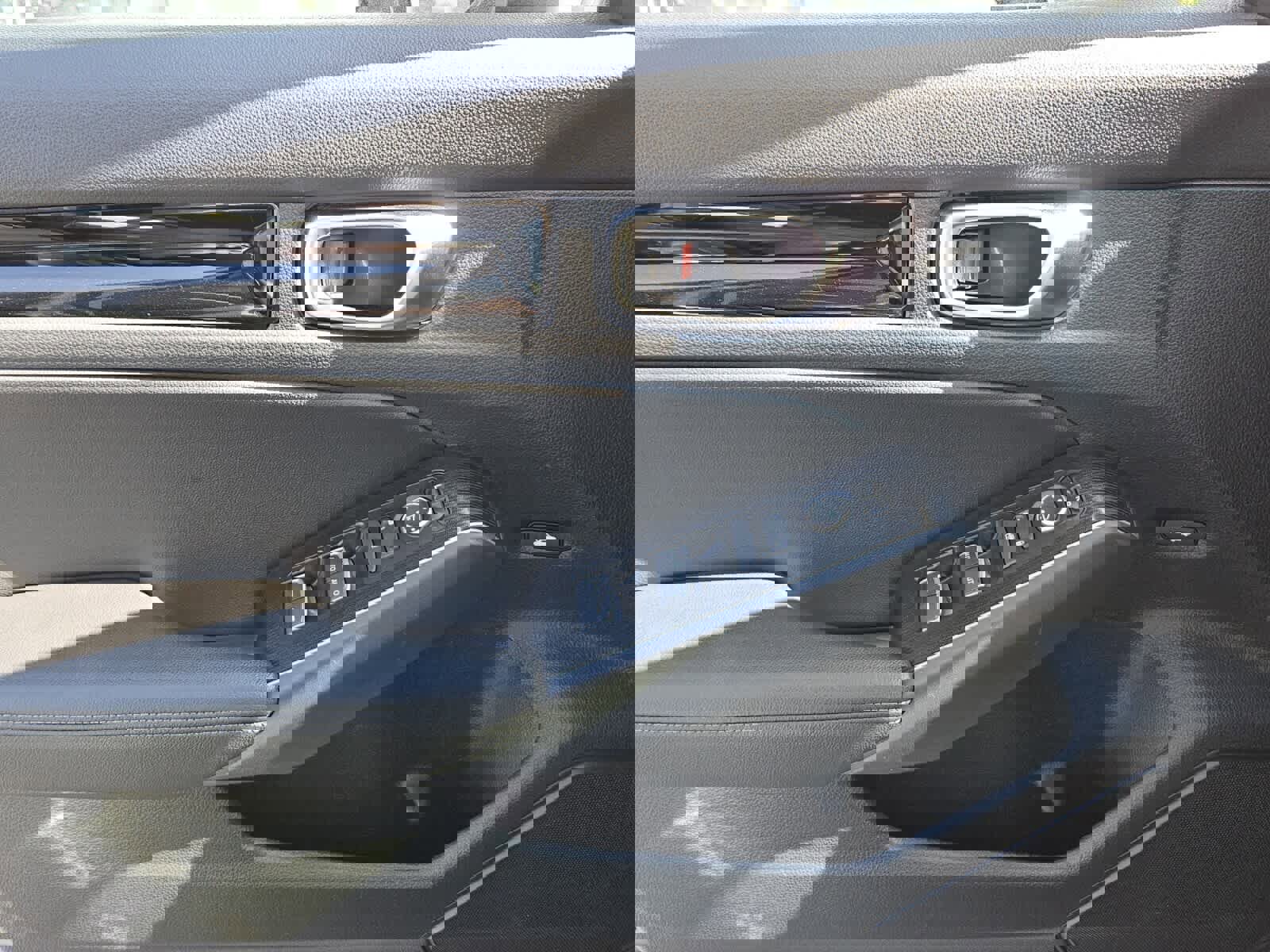 Used 2022 Honda Civic Touring image 16