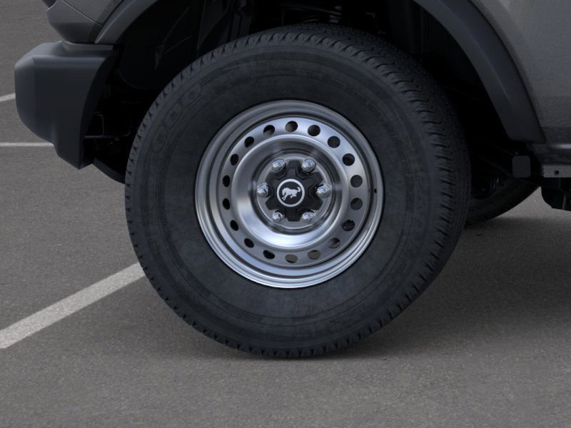 New 2025 Ford Bronco Base image 21