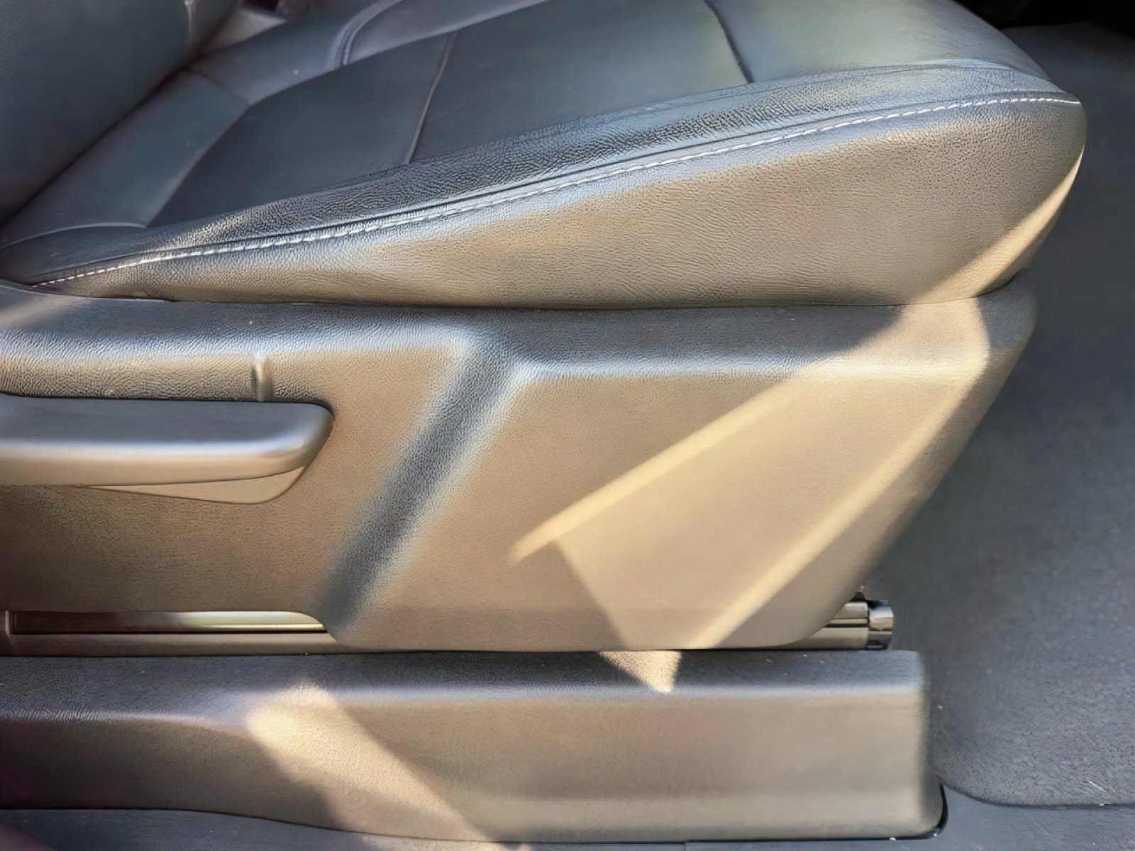 Used 2019 Chevrolet Silverado 1500 LT w/ All-Star Edition AWD/4WD image 13
