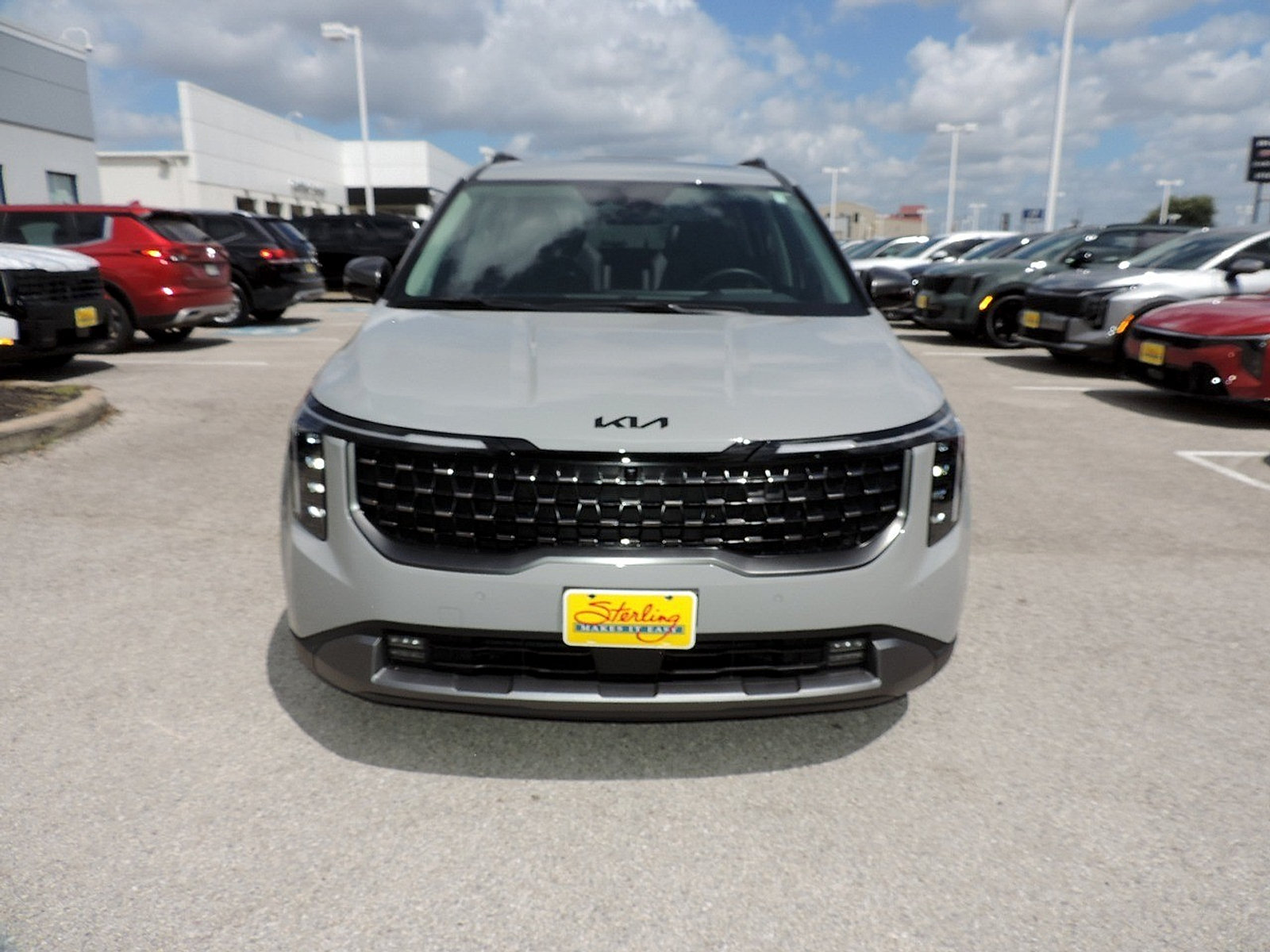 Used 2026 Kia Carnival SX Prestige FWD image 2