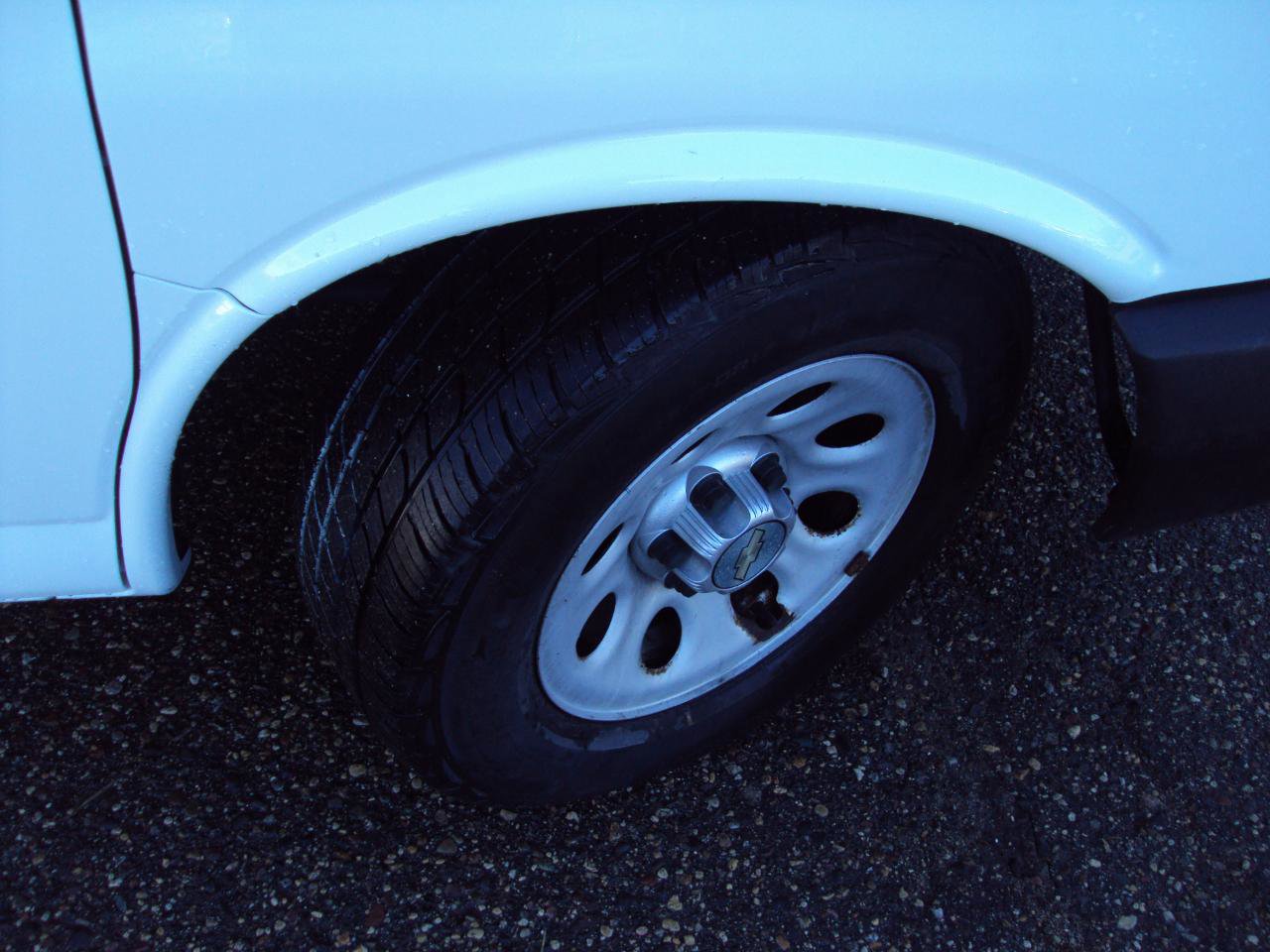 Used 2014 Chevrolet Express 1500 AWD image 34