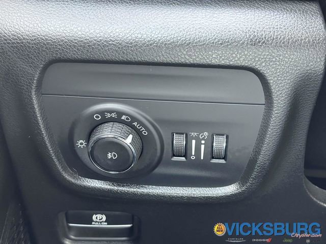 New 2025 Jeep Grand Cherokee Limited image 16