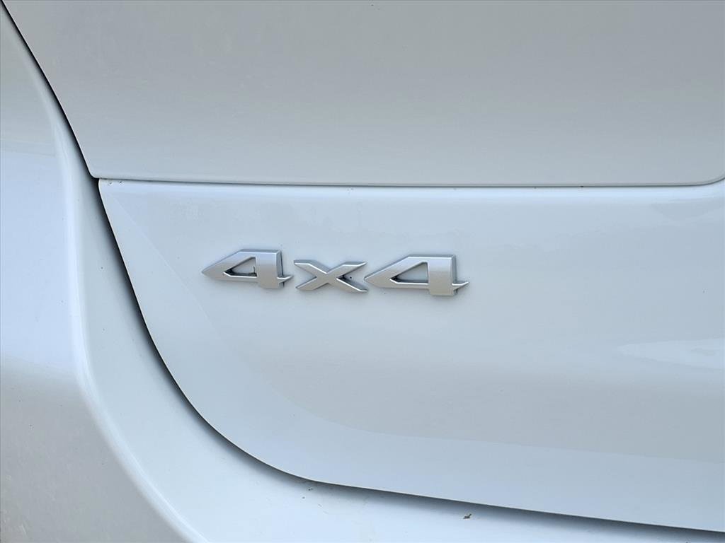 New 2025 Jeep Grand Cherokee L Laredo image 10