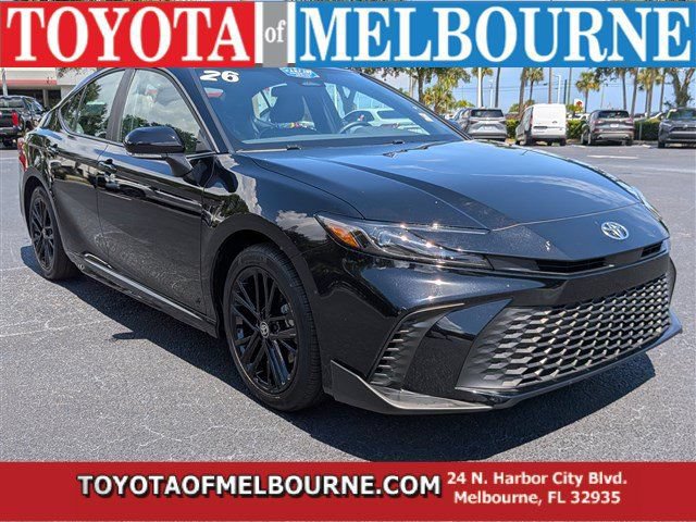 Used 2026 Toyota Camry SE AWD/4WD image 1