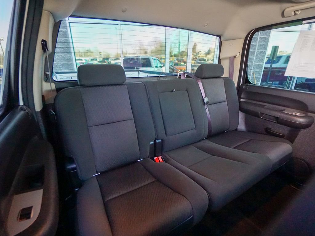 Used 2011 GMC Sierra 3500 SLE w/ SLE Preferred Package image 26