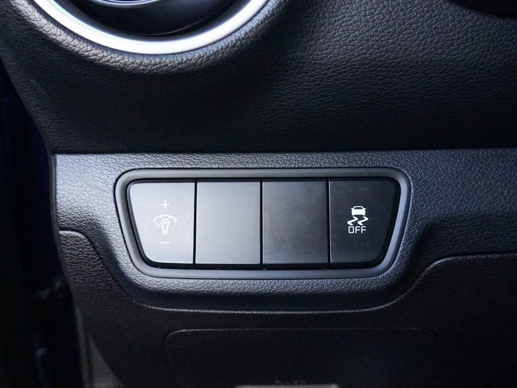Used 2022 Kia Forte LXS FWD image 29