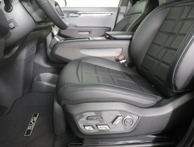 New 2026 Kia EV9 Land image 12