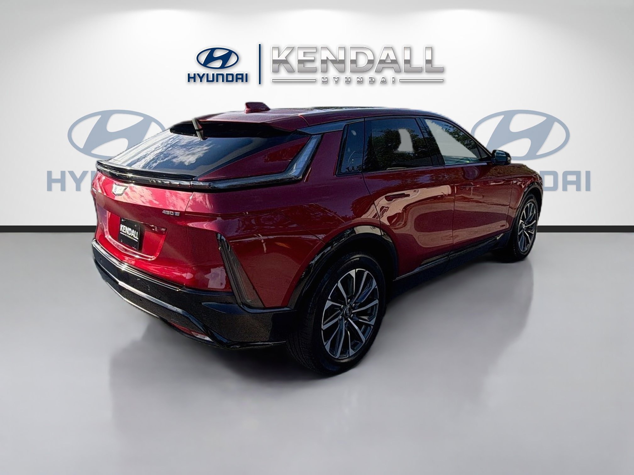 Used 2024 Cadillac Lyriq Sport RWD image 6