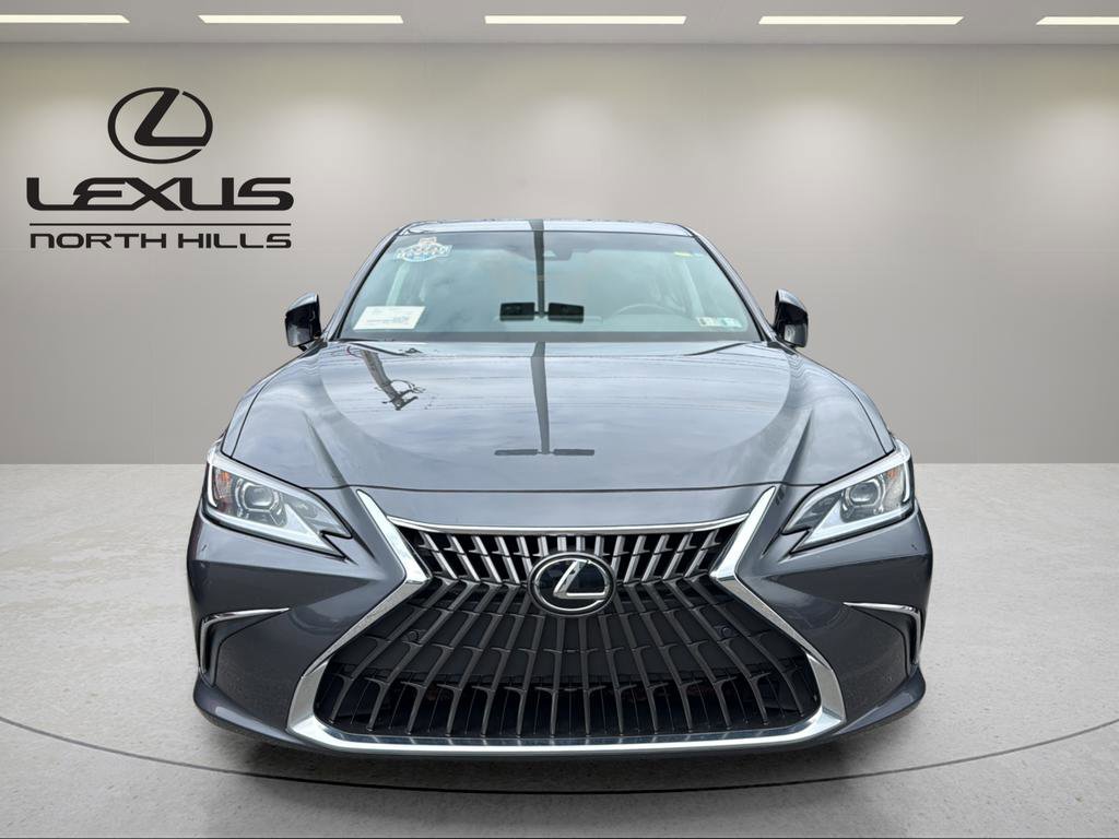 Certified 2022 Lexus ES 350 w/ Premium Package image 2