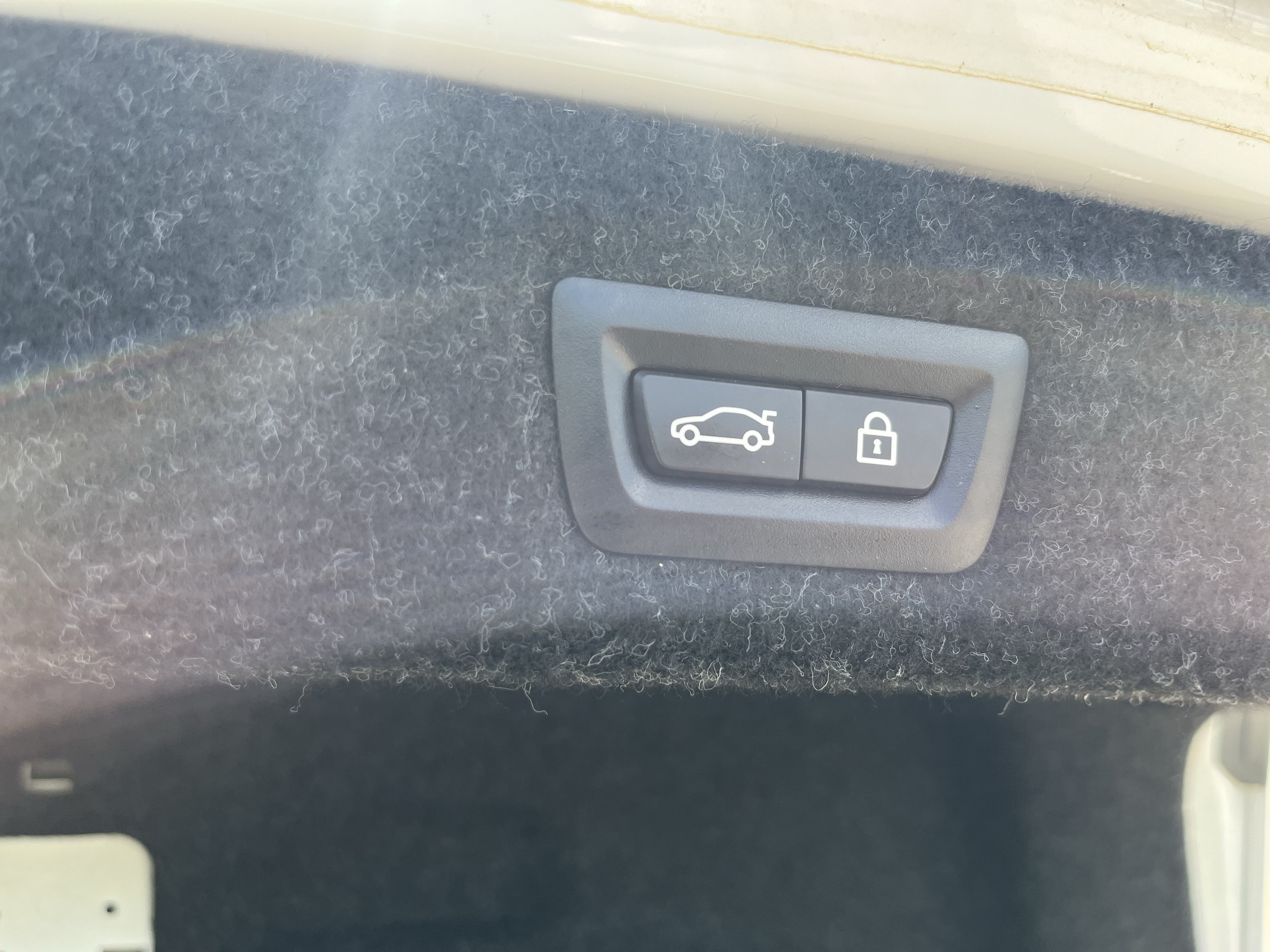 Used 2022 BMW 530i xDrive w/ Convenience Package AWD/4WD image 18