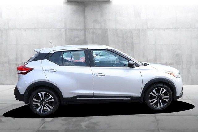 Used 2018 Nissan Kicks SR FWD image 5