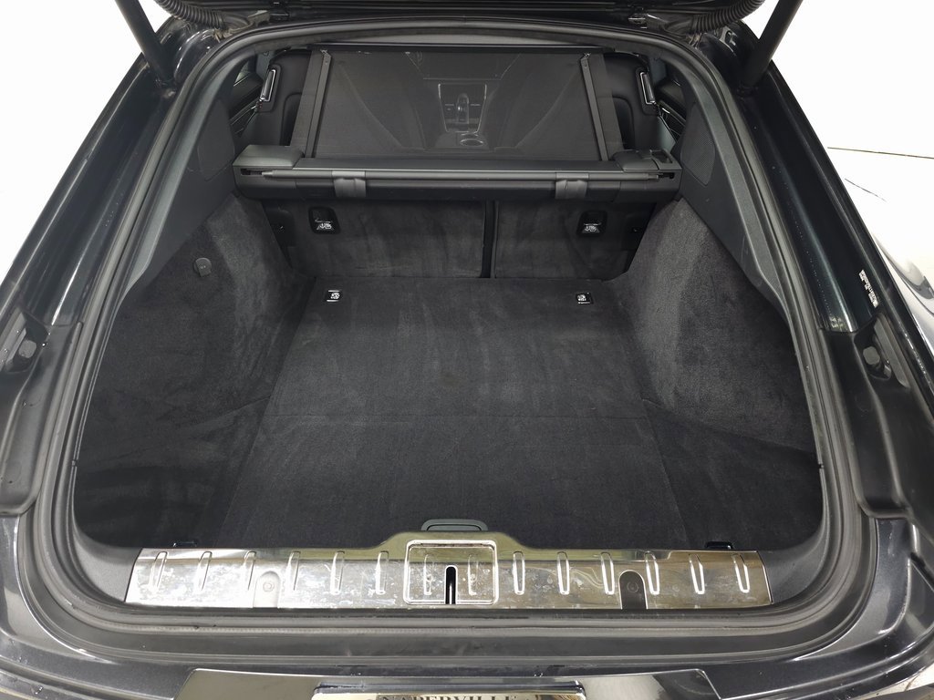 Used 2020 Porsche Panamera GTS image 8