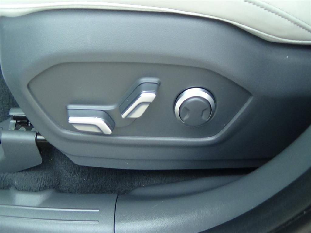 Used 2025 Hyundai Santa Fe SEL image 16