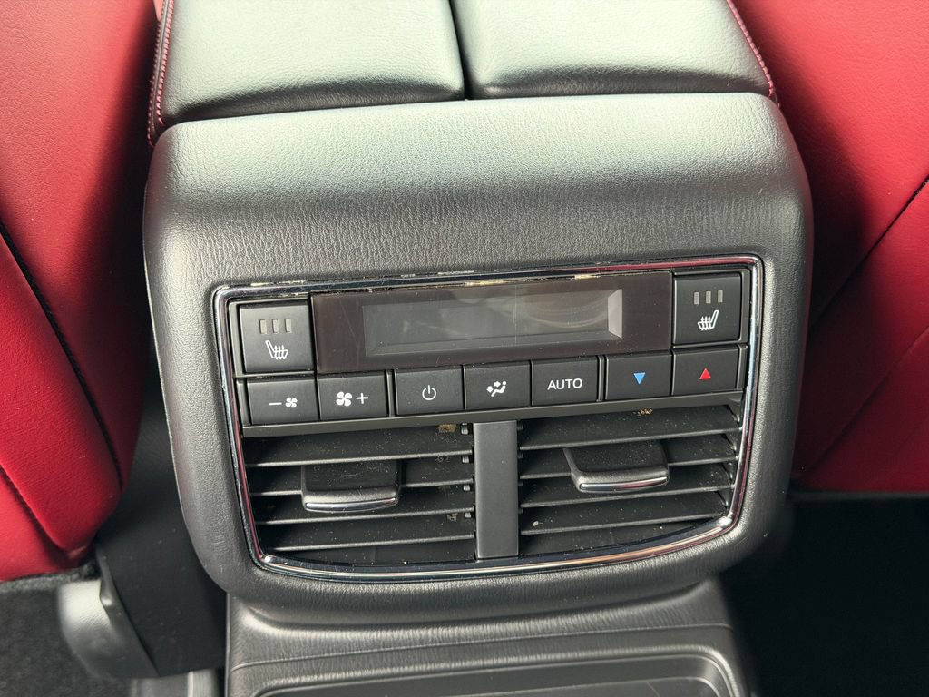 Used 2023 MAZDA CX-9 Carbon Edition AWD/4WD image 22