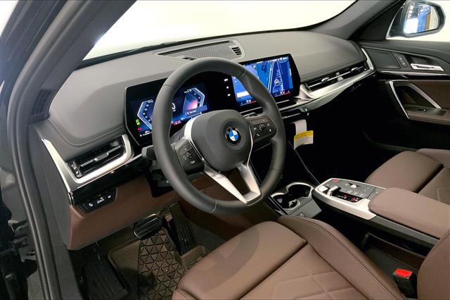 Used 2025 BMW X1 xDrive28i w/ Convenience Package image 4