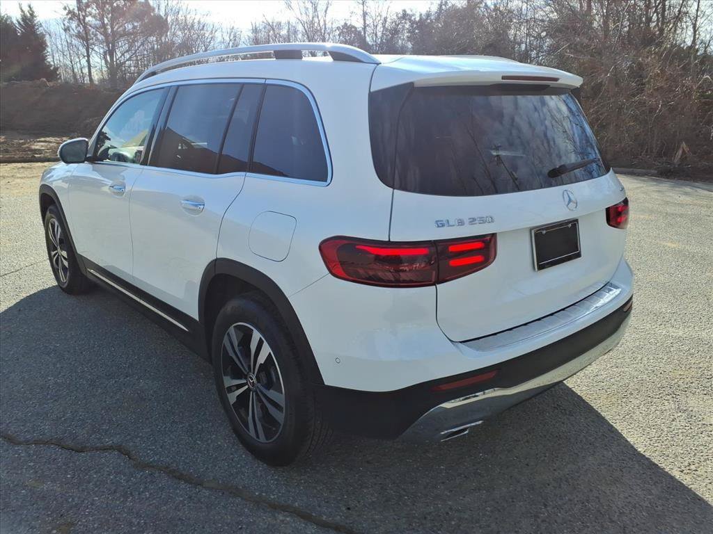 New 2026 Mercedes-Benz GLB 250 4MATIC image 10