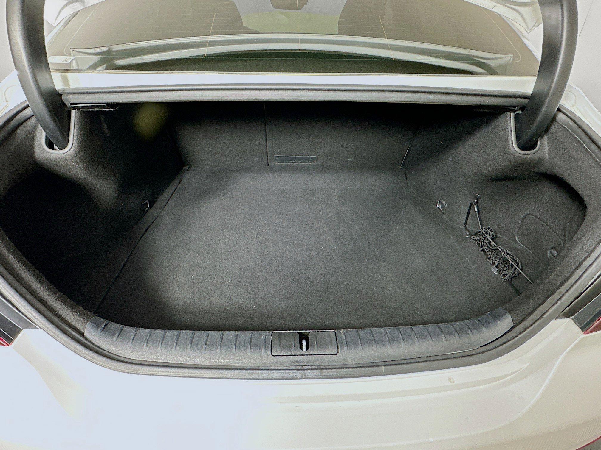 Used 2022 Genesis G70 2.0T image 28