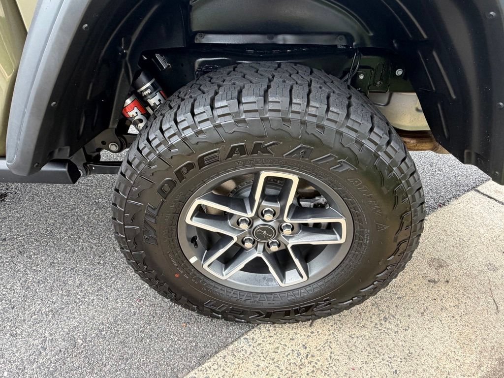 Used 2026 Jeep Gladiator Mojave AWD/4WD image 14