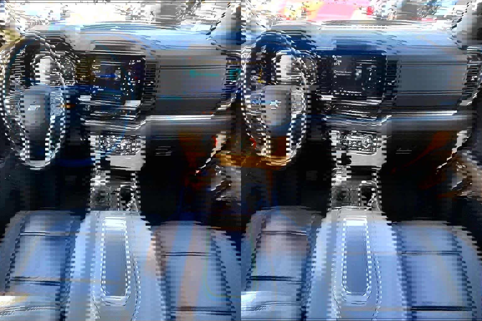 Used 2022 Chevrolet Silverado 1500 LTZ w/ LTZ Premium Package image 17