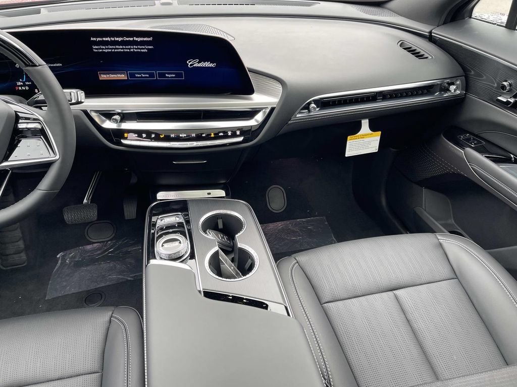 New 2026 Cadillac Lyriq Sport AWD/4WD image 15