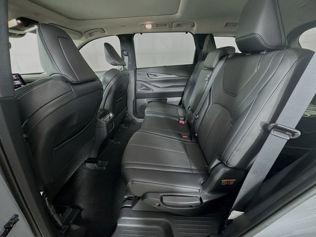 Certified 2026 INFINITI QX60 Luxe w/ Cargo Package image 31