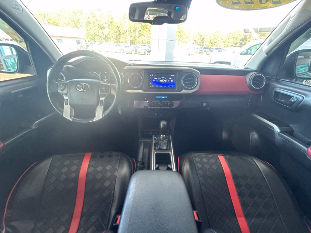 Used 2022 Toyota Tacoma SR5 w/ Technology Package RWD image 22