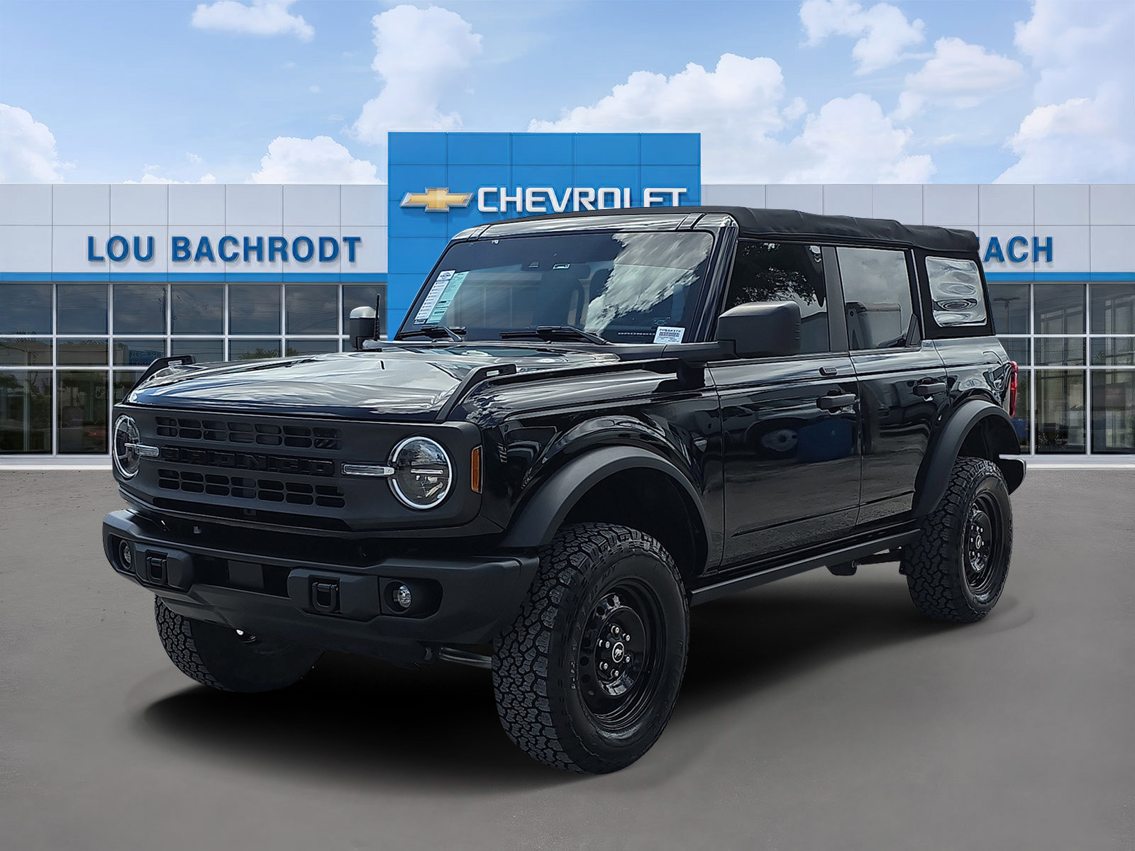 Used 2022 Ford Bronco Black Diamond image 3