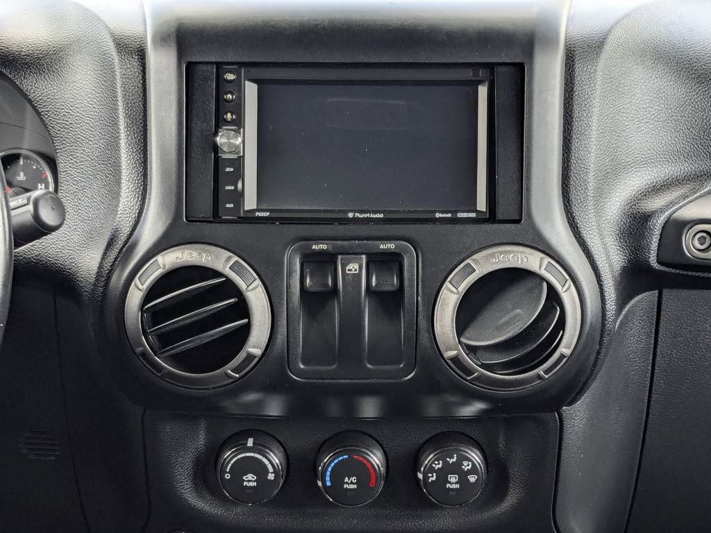 Used 2014 Jeep Wrangler Sport w/ Quick Order Package 23S AWD/4WD image 18