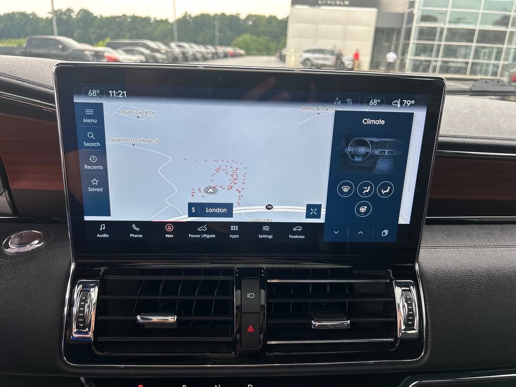 Used 2022 Lincoln Navigator Reserve AWD/4WD image 17