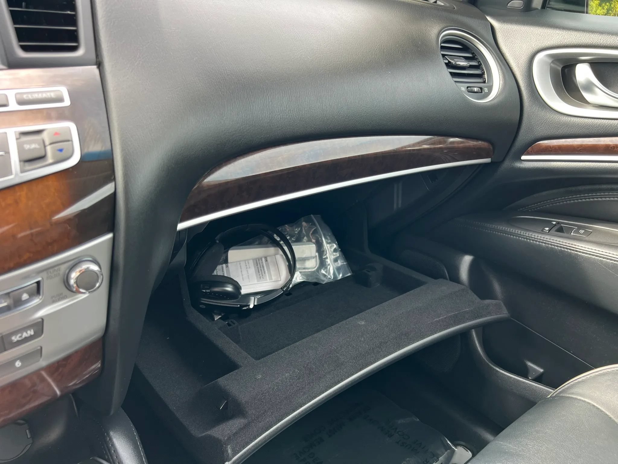 Used 2013 INFINITI JX35 AWD w/ Premium Pkg image 33