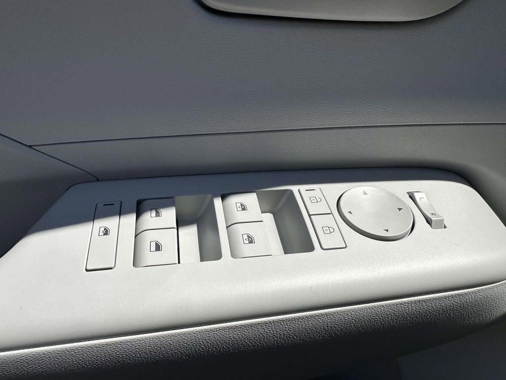 New 2026 Hyundai Kona SEL Sport AWD/4WD image 32