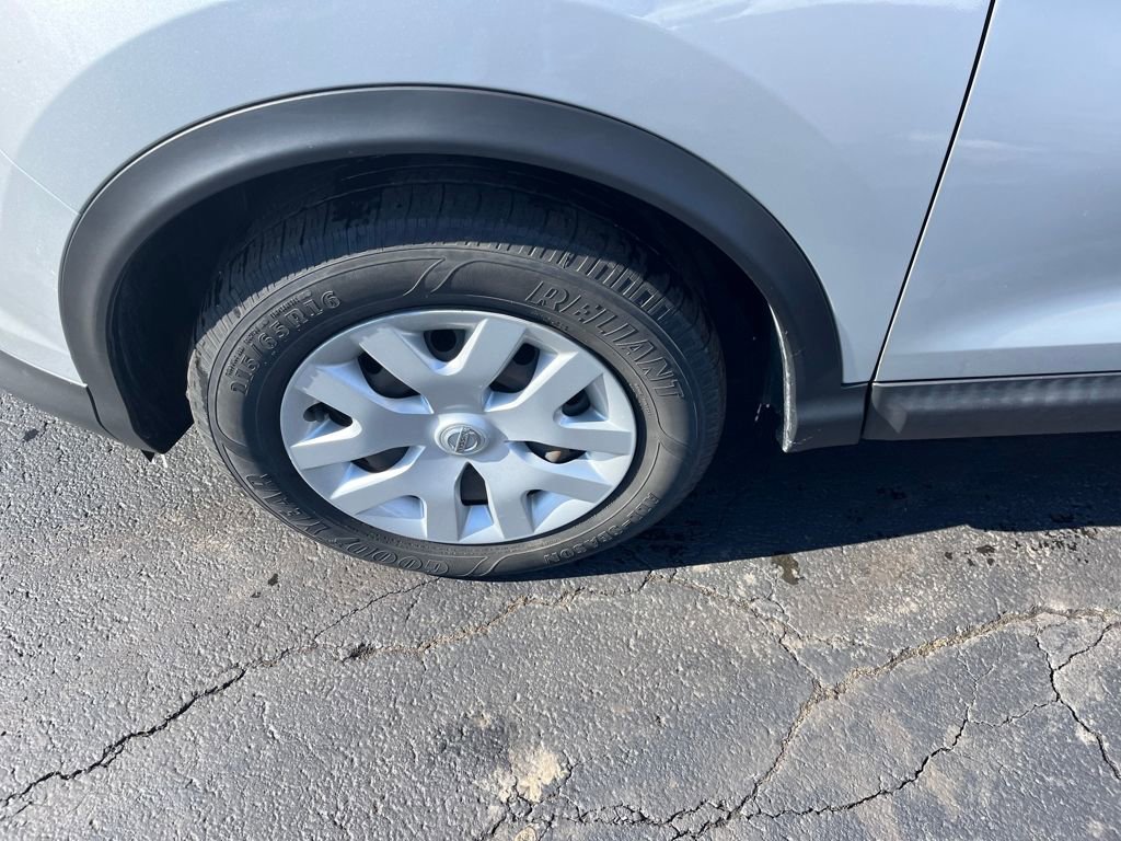 Used 2019 Nissan Rogue Sport S image 33