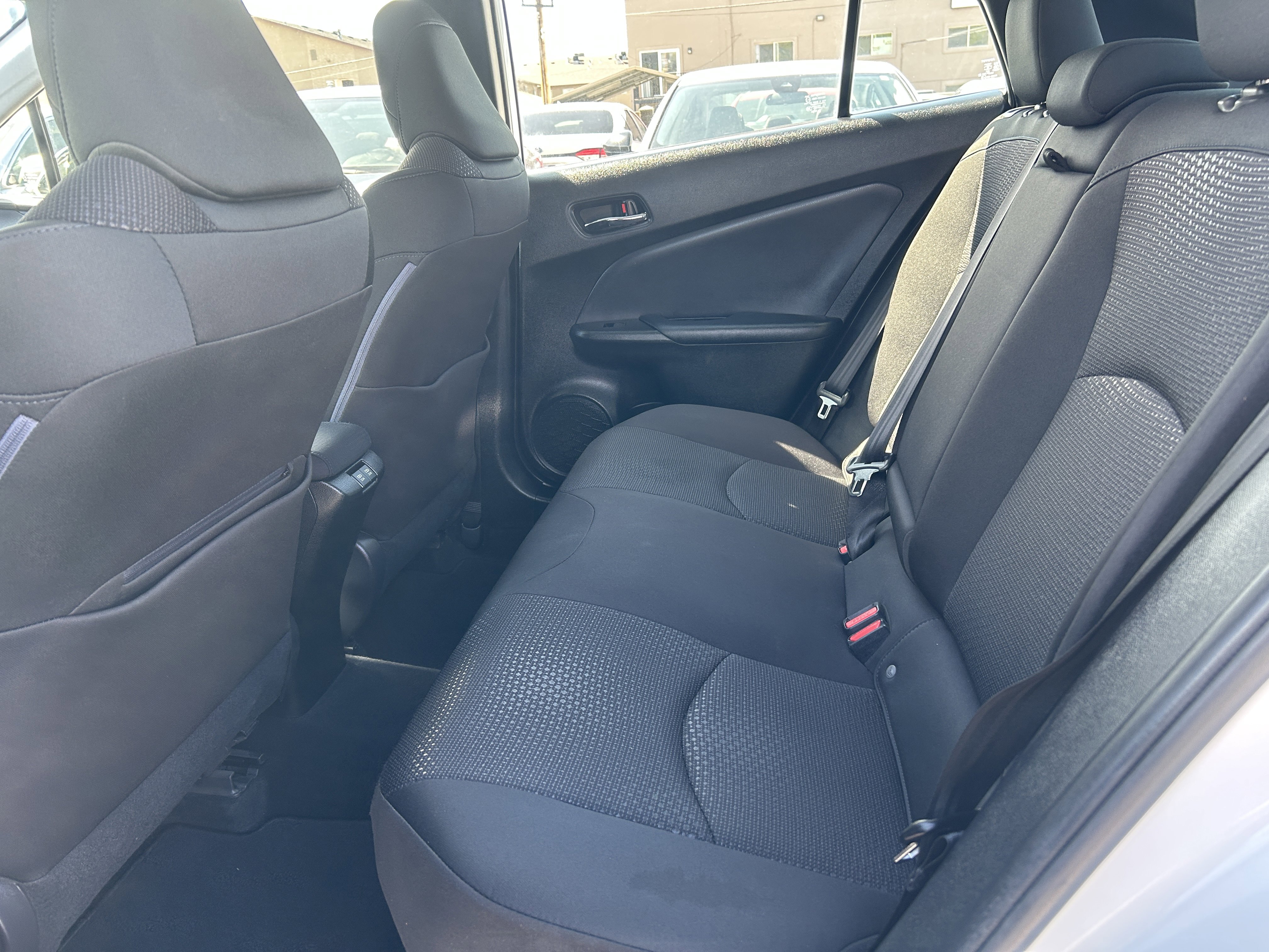 Used 2019 Toyota Prius LE image 12