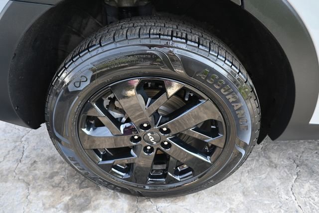 Used 2022 Kia Sorento S w/ Panoramic Sunroof Package image 12