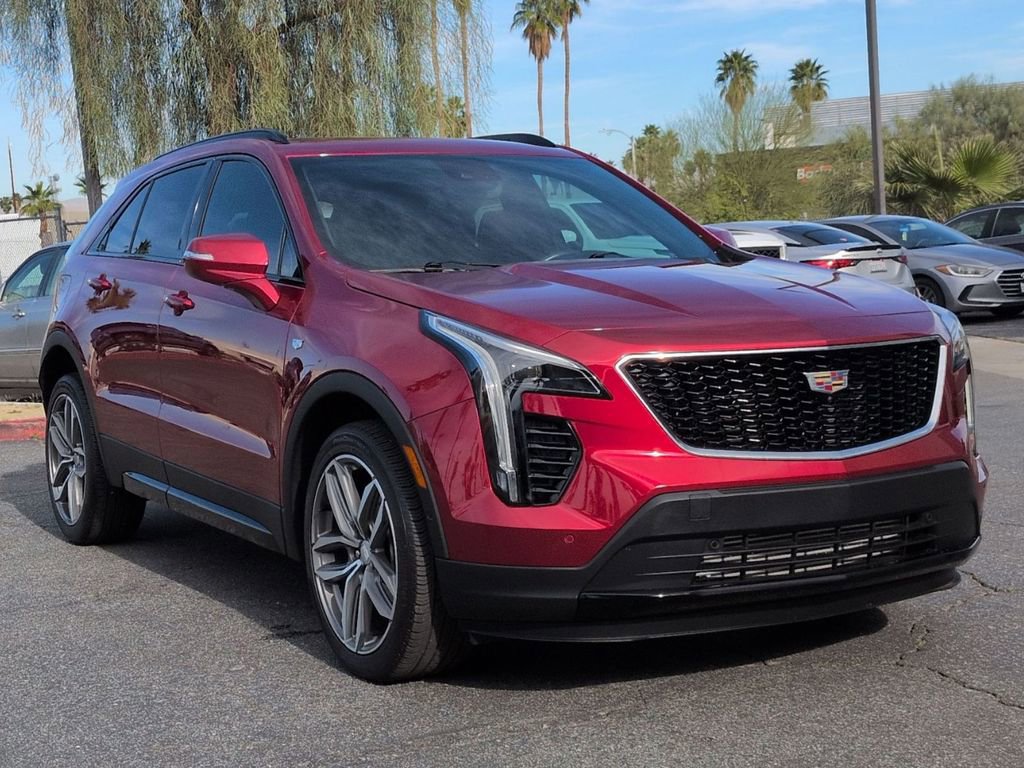 Used 2023 Cadillac XT4 Sport w/ Enhanced Visibility Package image 6