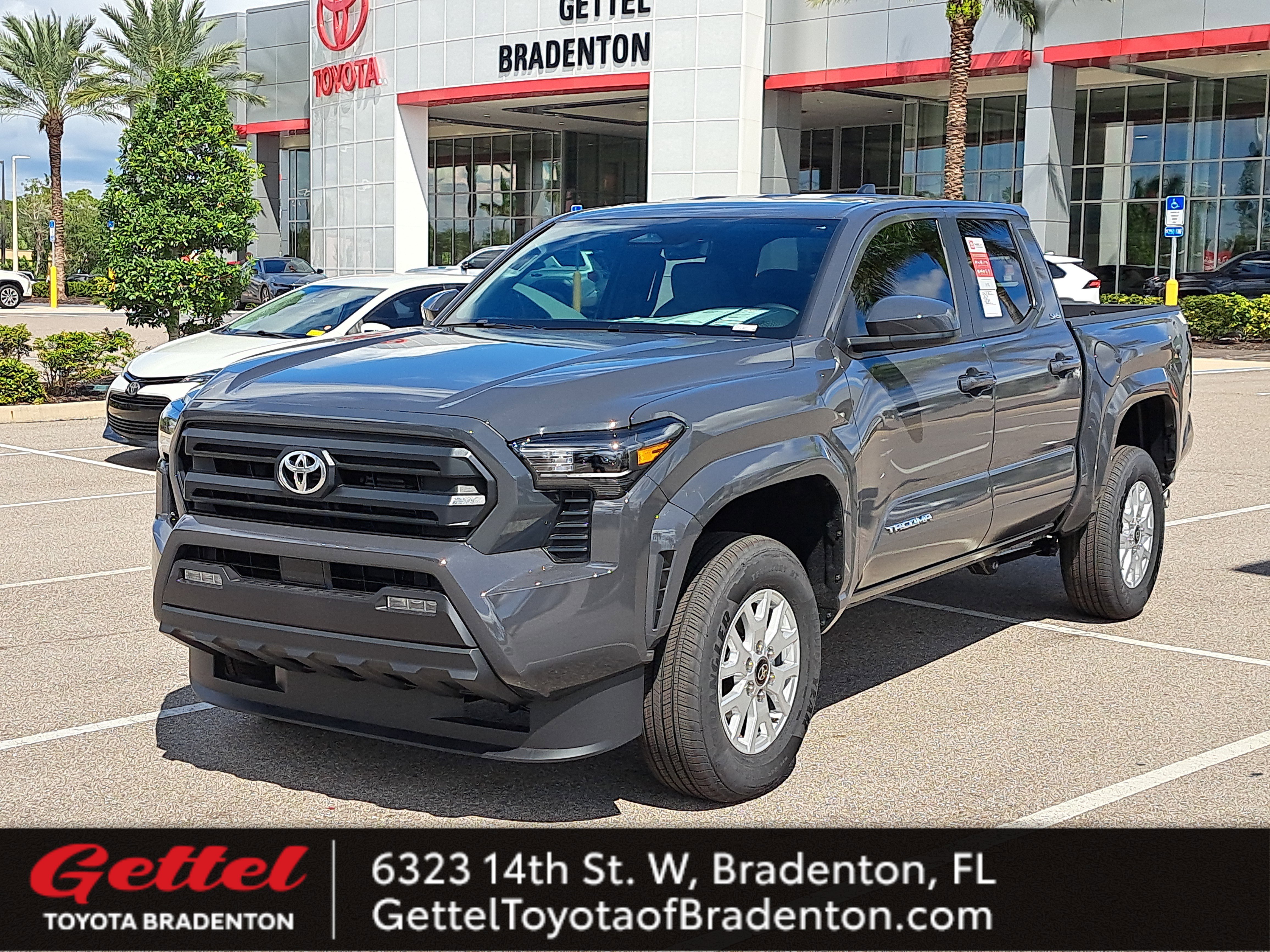 New 2025 Toyota Tacoma SR5