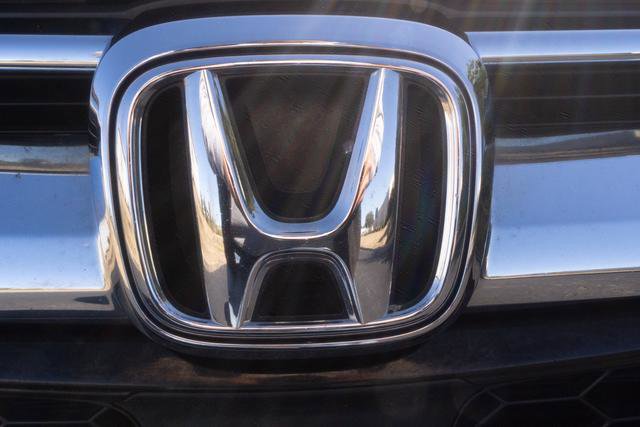 Used 2018 Honda CR-V Touring image 41