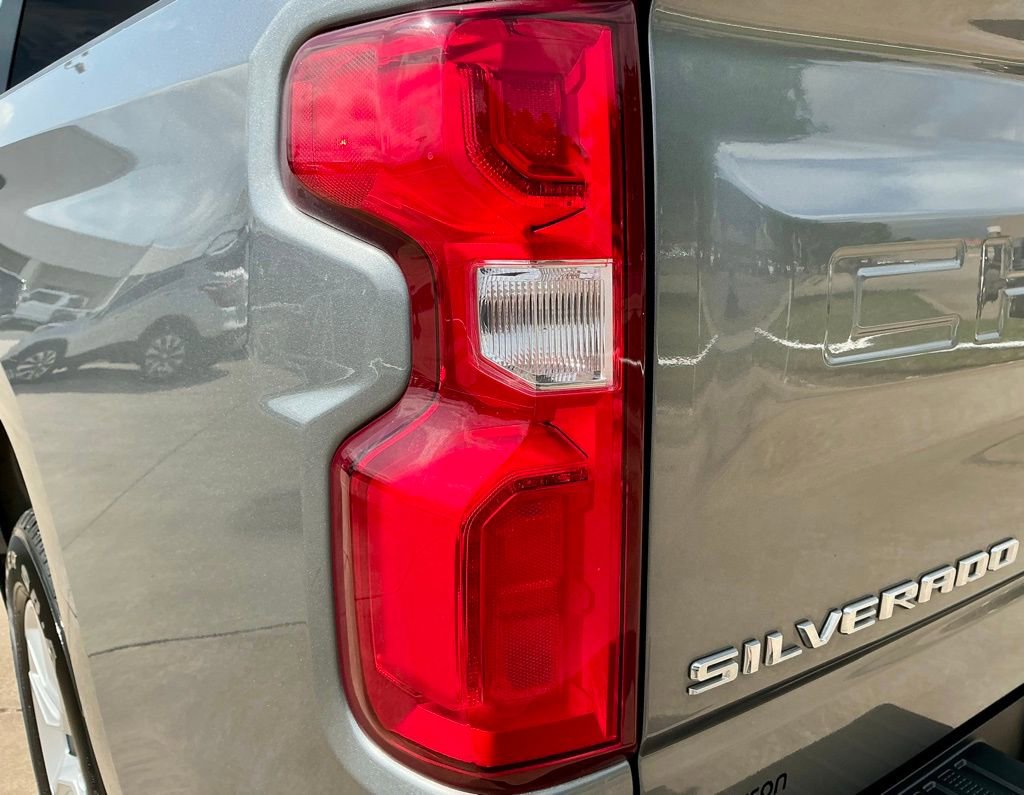 Used 2021 Chevrolet Silverado 1500 Custom RWD image 14