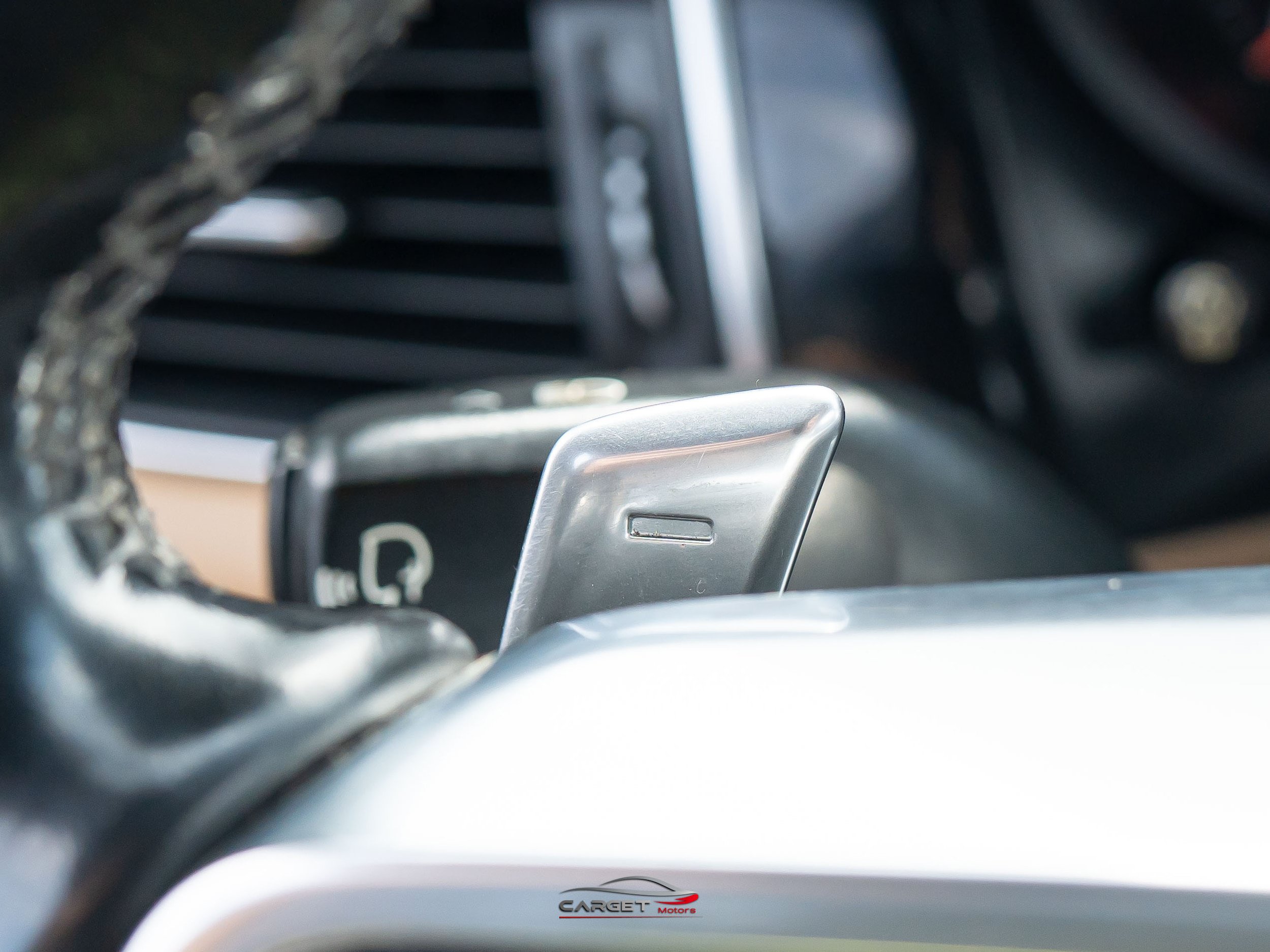 Used 2018 Porsche Macan AWD/4WD image 29