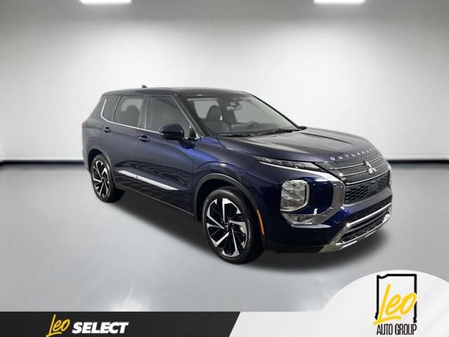 Used 2024 Mitsubishi Outlander SE AWD/4WD image 4
